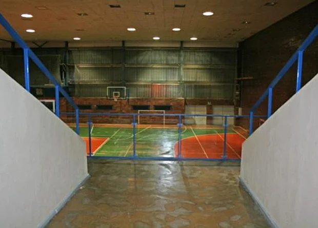 Aufgang Tribüne 