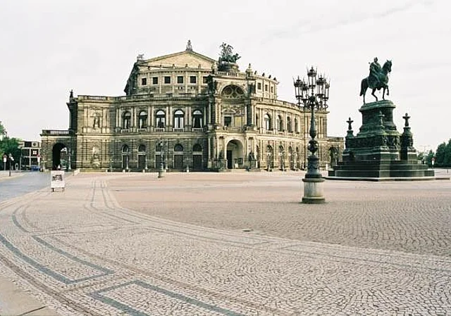 Blick Richtung Semperoper, Westen