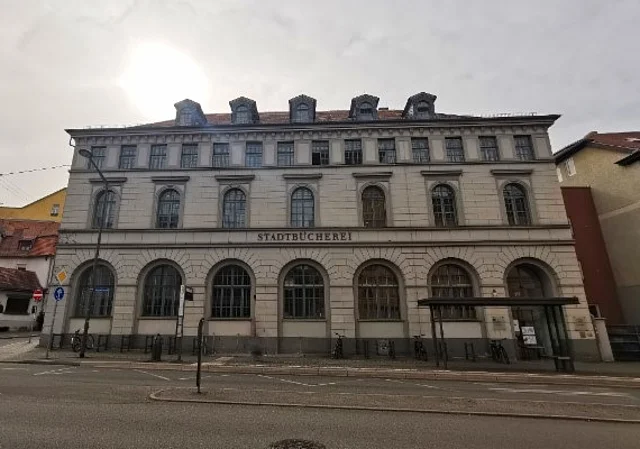 Stadtbücherei Weimar Haupteingang Steubenstraße
