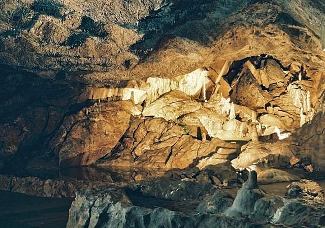 Baumannshöhle