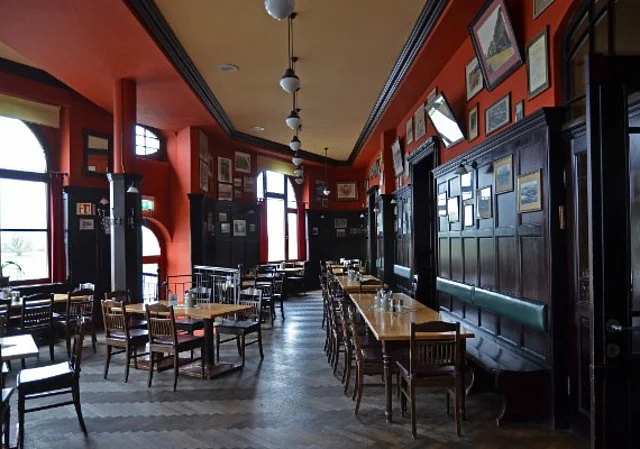 Ball- und Brauhaus Watzke Dresden, Elbzimmer