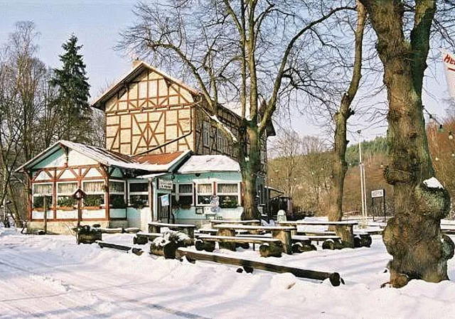Bahnhof Mägdesprung, Osten