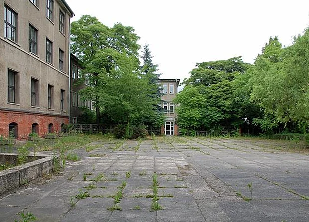 Außenansicht, Schulhof nach Nordwest 