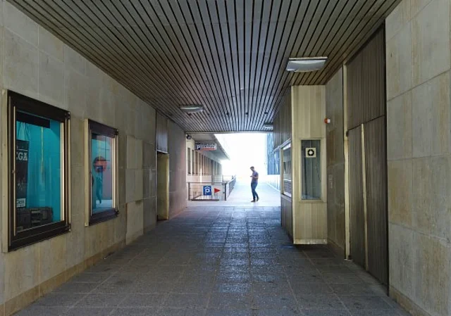Durchgang Schloßstraße