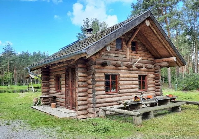 Blockhütte am Froschteich Ostseite