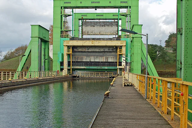 Schiffshebewerk Rothensee