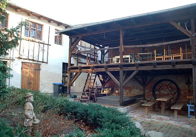 Außen, 2.Hof, West