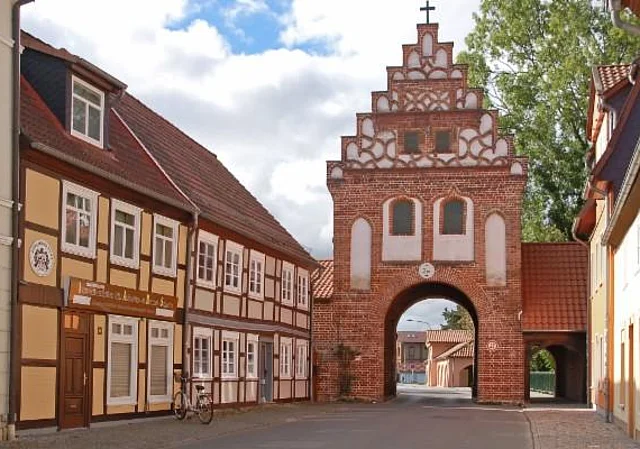 Salzwedel, Steintorstraße nach Westen