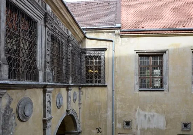 Rathaus Görlitz, Renaissance-Innenhof, Archivflügel