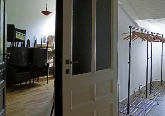 zusätzliches Zimmer und Garderobe