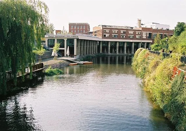 Kanal, Blick zum Stelzenhaus, Ostseite