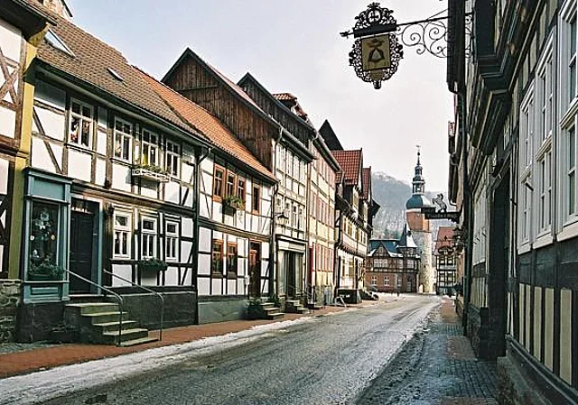 Rittergasse, Blick zu Markt und Saigerturm nach Südost