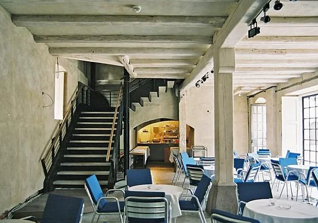 Bistro, Erdgeschoss