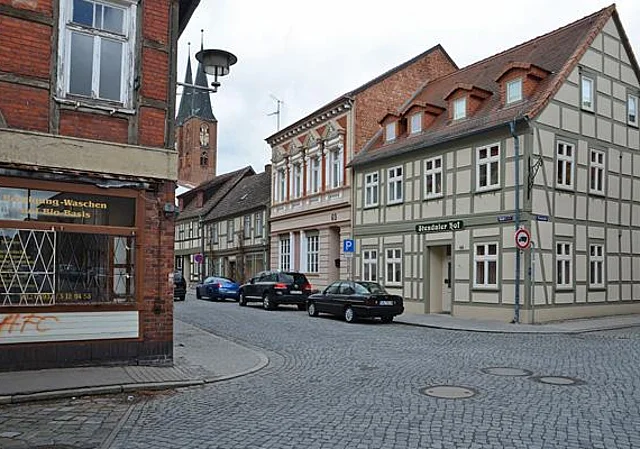 Hallstraße nach Nordost