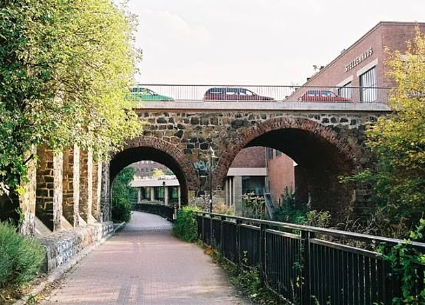 Weißenfelser Brücke, Nordwestseite 