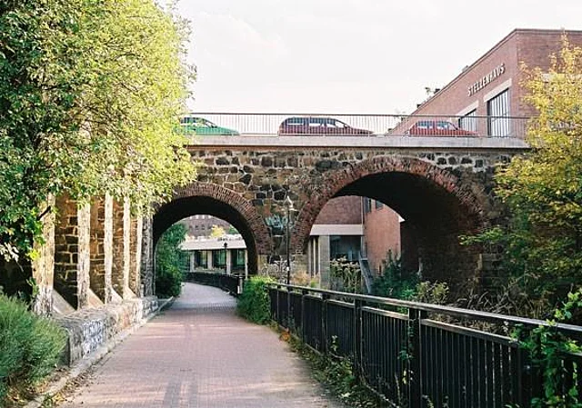 Weißenfelser Brücke, Nordwestseite