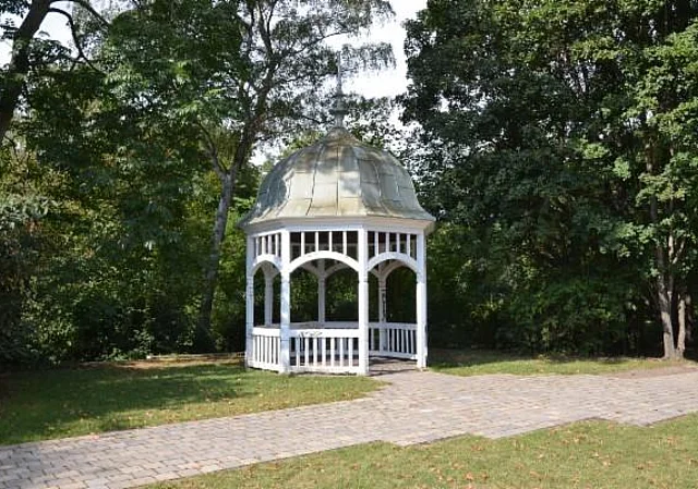Johannapark, Pavillon
