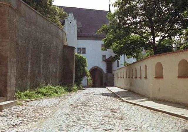 Aufgang West