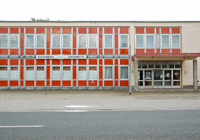 Kulturhaus Tangerhütte (außen)