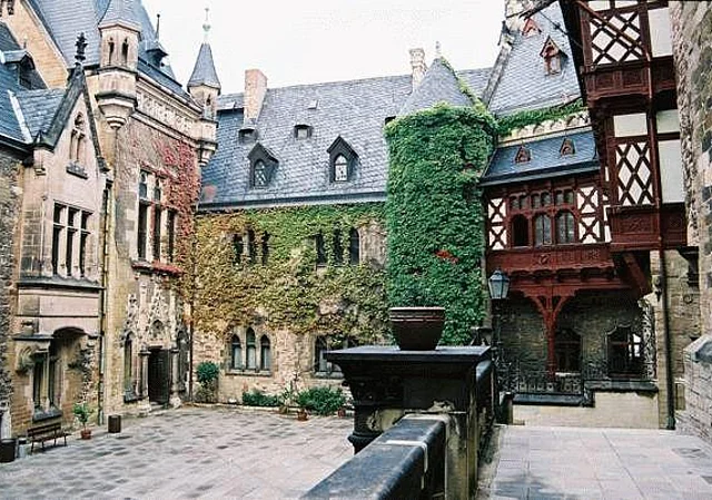 Schloss Wernigerode, Hof, Süden