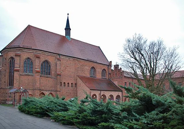 Kirchenschiff, Nordost