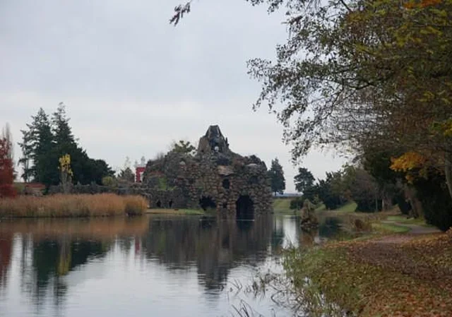 Insel Stein, Vulkan, Westen