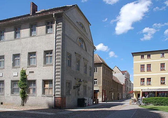 Kirchplatz mit Blick zur Bürgermeisterstraße nach Norden