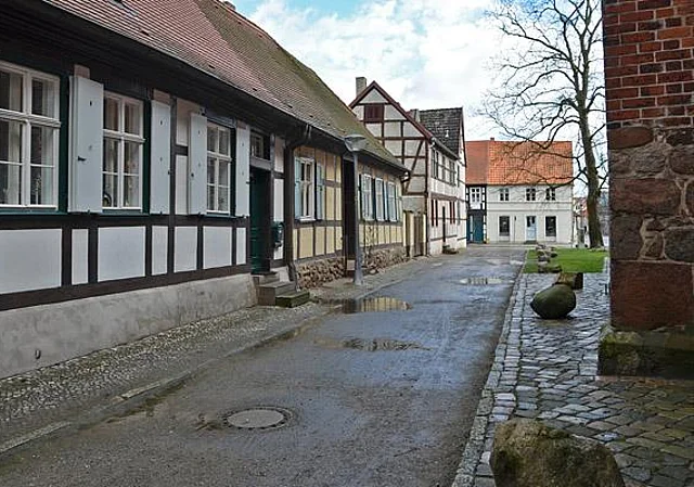 Petrikirchhof nach Nordost