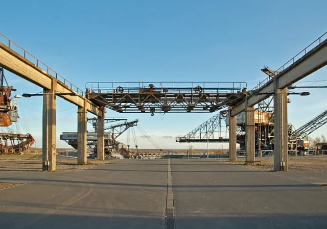 Ferropolis, Zugang Arena