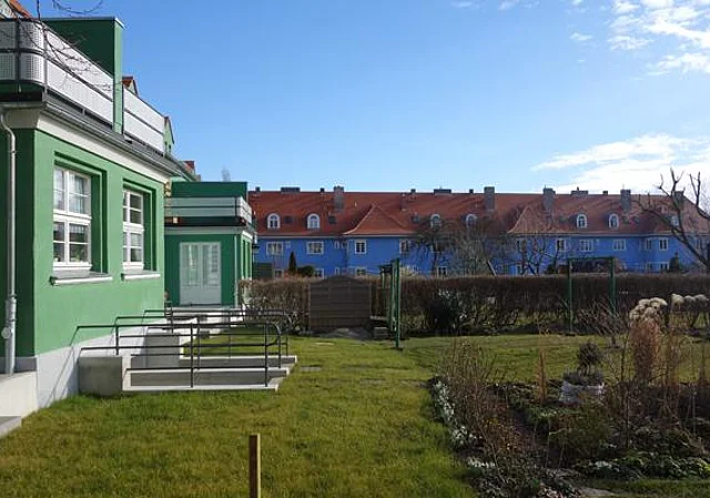 Hinterhof Am schmalen Rain