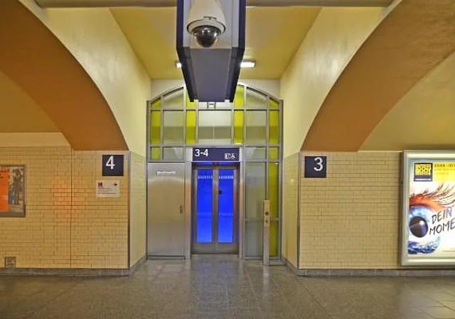 Bahnhof Dresden-Neustadt, Aufzug