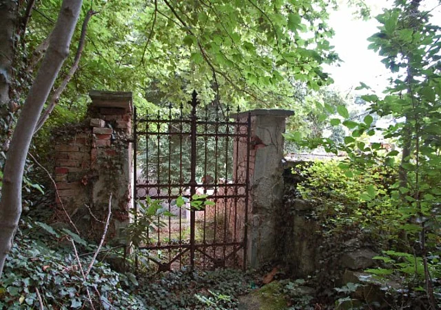 Schloss Henriette | Helmsdorf