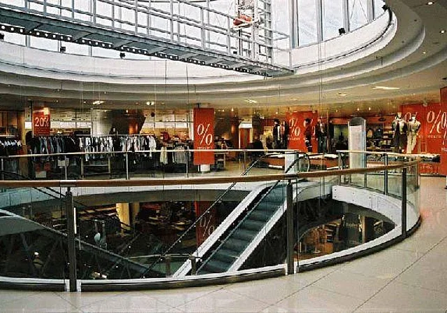 Damenbekleidung