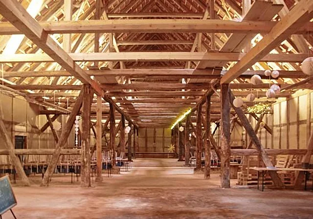 Gutshof Lindstedt, Fachwerkscheune