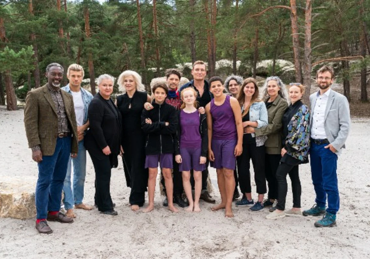 Cast, Produzenten, Team und Förderer am Set in Blankenburg (Harz)
