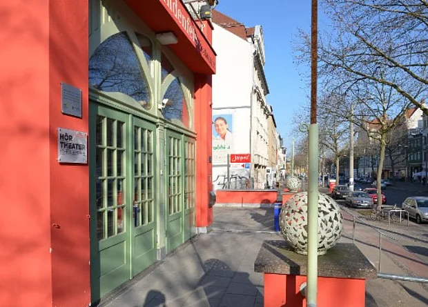 Schaubühne Lindenfels, Eingang, Hochparterre 