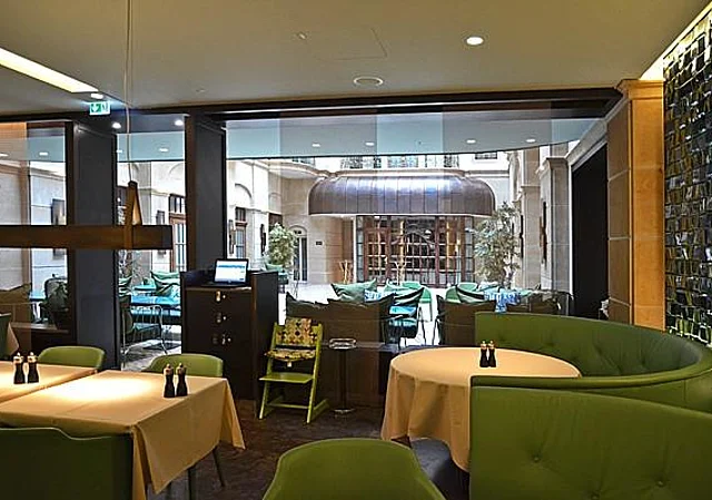 Restaurant [m]eatery