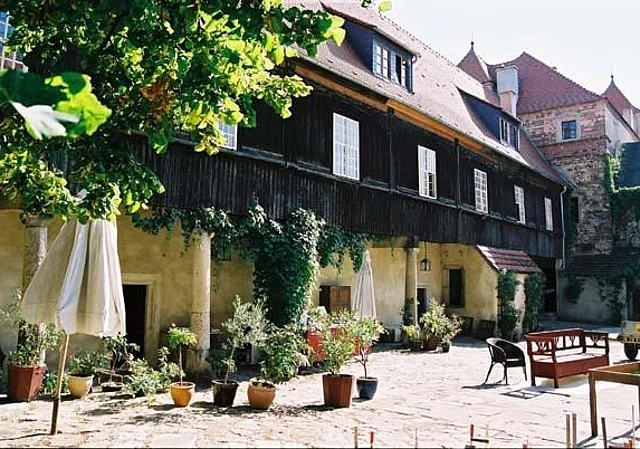 Südostflügel, Hofseite