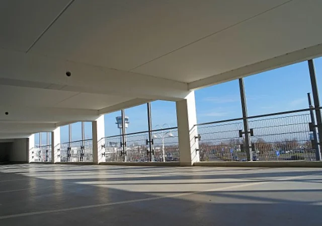 Parkhaus Blick nach Außen