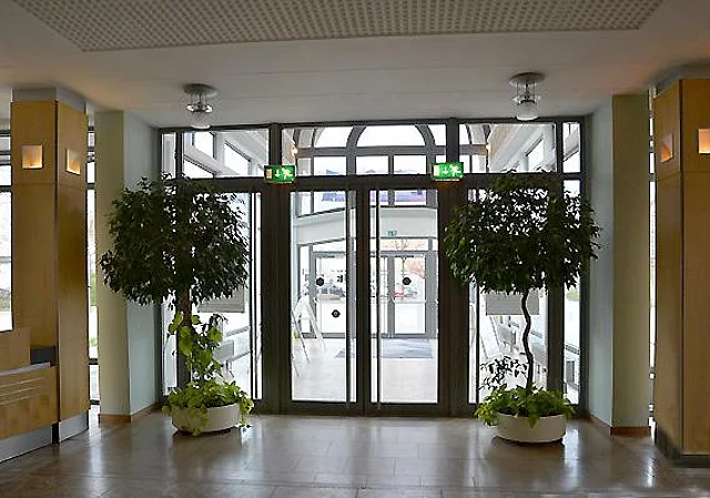 Foyer, Blick zum Haupteingang