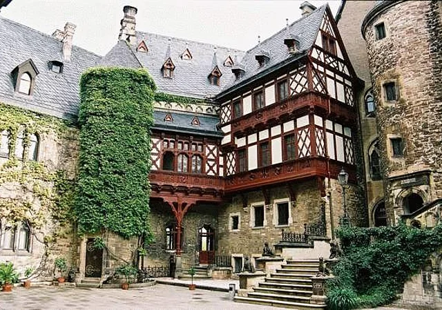 Schloss Wernigerode, Hof, Südwest