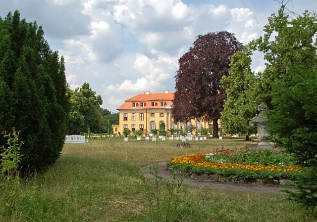 Schloss Mosigkau und Rokokogarten, Süden