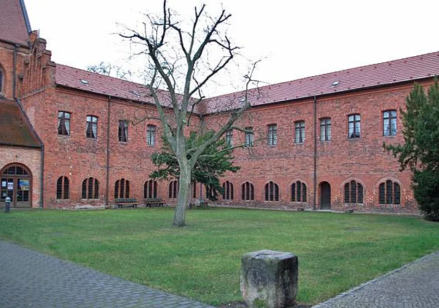 Aussen, Nordost