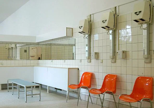 25 m-Schwimmhalle, Fönanlagen