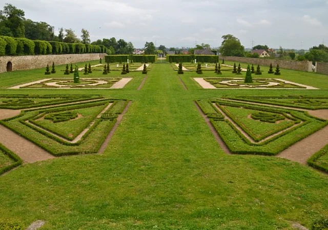 Barockgarten und Landschaftspark Hundisburg