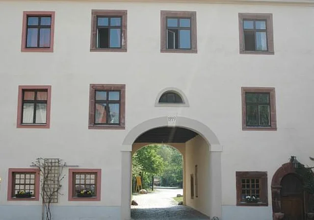 Torhaus, Hofseite