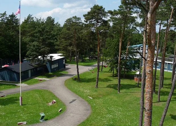 Blick vom US-Turm aus ins Camp Point Alpha 