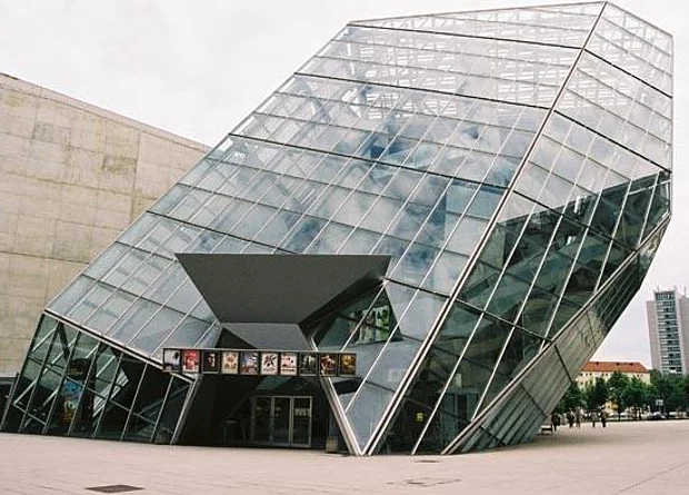 Ufa-Palast, Südwesten 