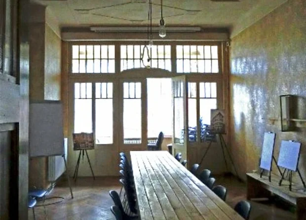 Großer Saal mit Wintergarten 