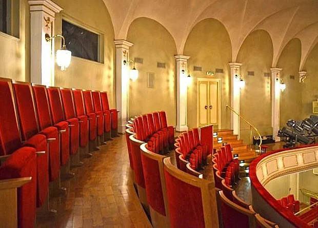 Theatersaal, 2. Rang 